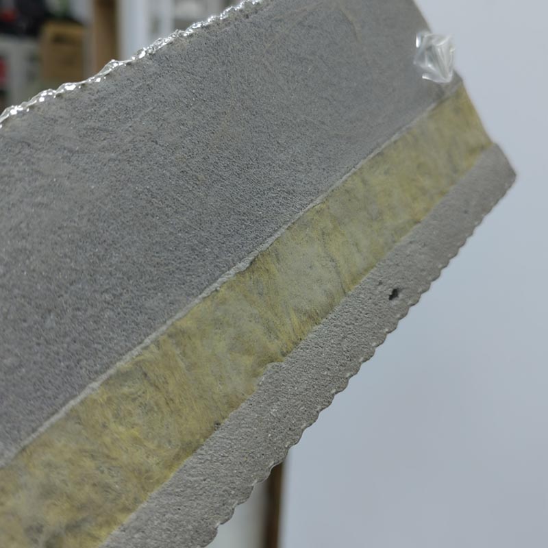 Ⅲ型CQ免拆復(fù)合保溫模板-河南免拆模板生產(chǎn)廠家價(jià)格